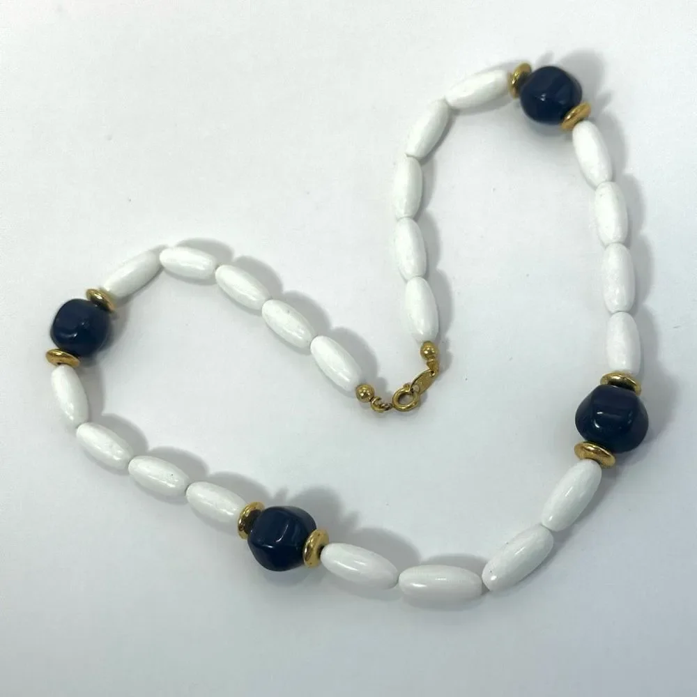 Trifari vintage white and navy blue beaded barrel necklace